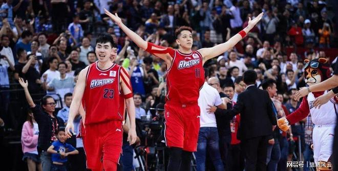 关于国王杯今晨走向成谜，深圳男篮绝杀压哨，信心回归，更衣室氛围转暖的信息-九游下载